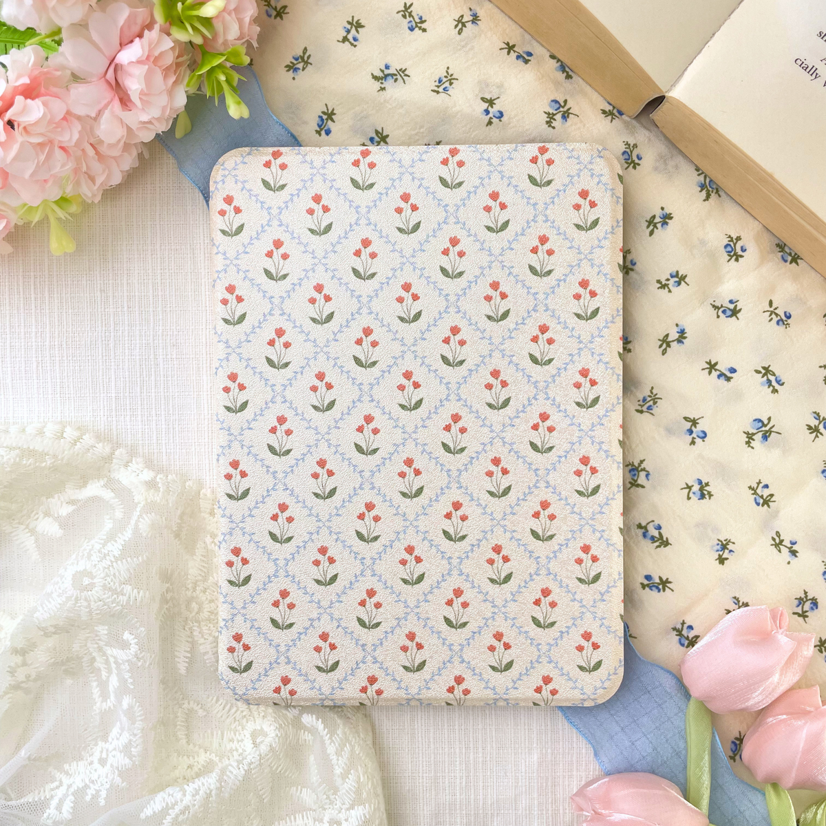 sugared stitch kindle case